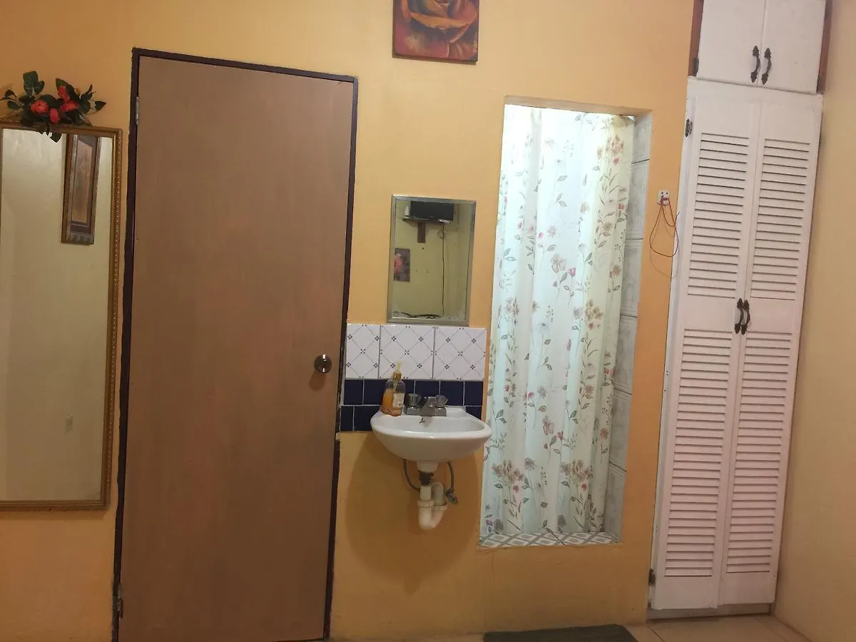 La Mamre Bed & Breakfast La Finette 3*,  Trinidad And Tobago